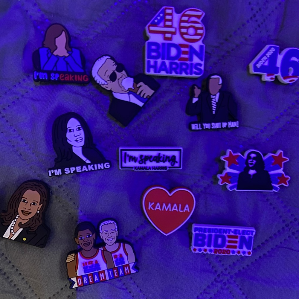 president lil button tabs.